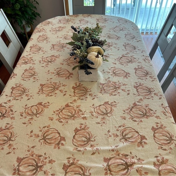 FALL TABLECLOTH Rachel Ashwell Orange Pumpkin Metallic  The Farmhouse 69” x 57” - Picture 2 of 15